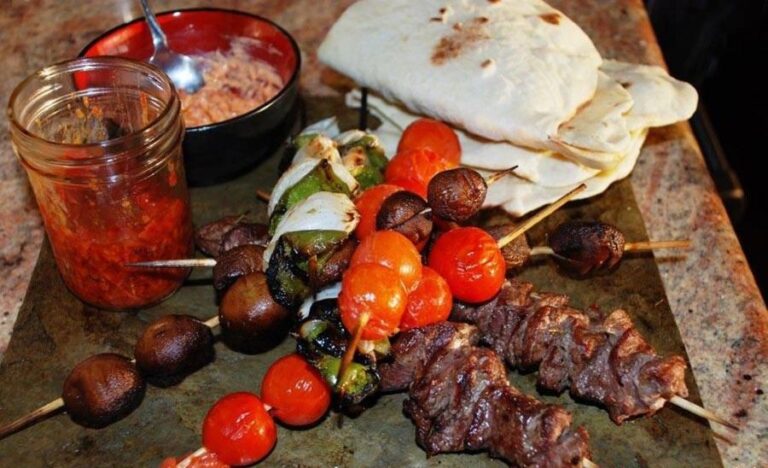 What foods to eat in Armenia? Introducing the best Armenian cuisine