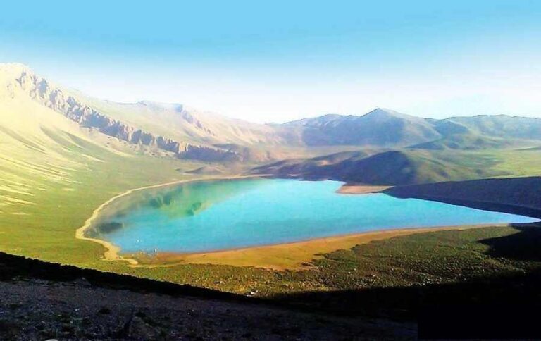 Shat Temi Lake, the largest mountain lake in Dezful